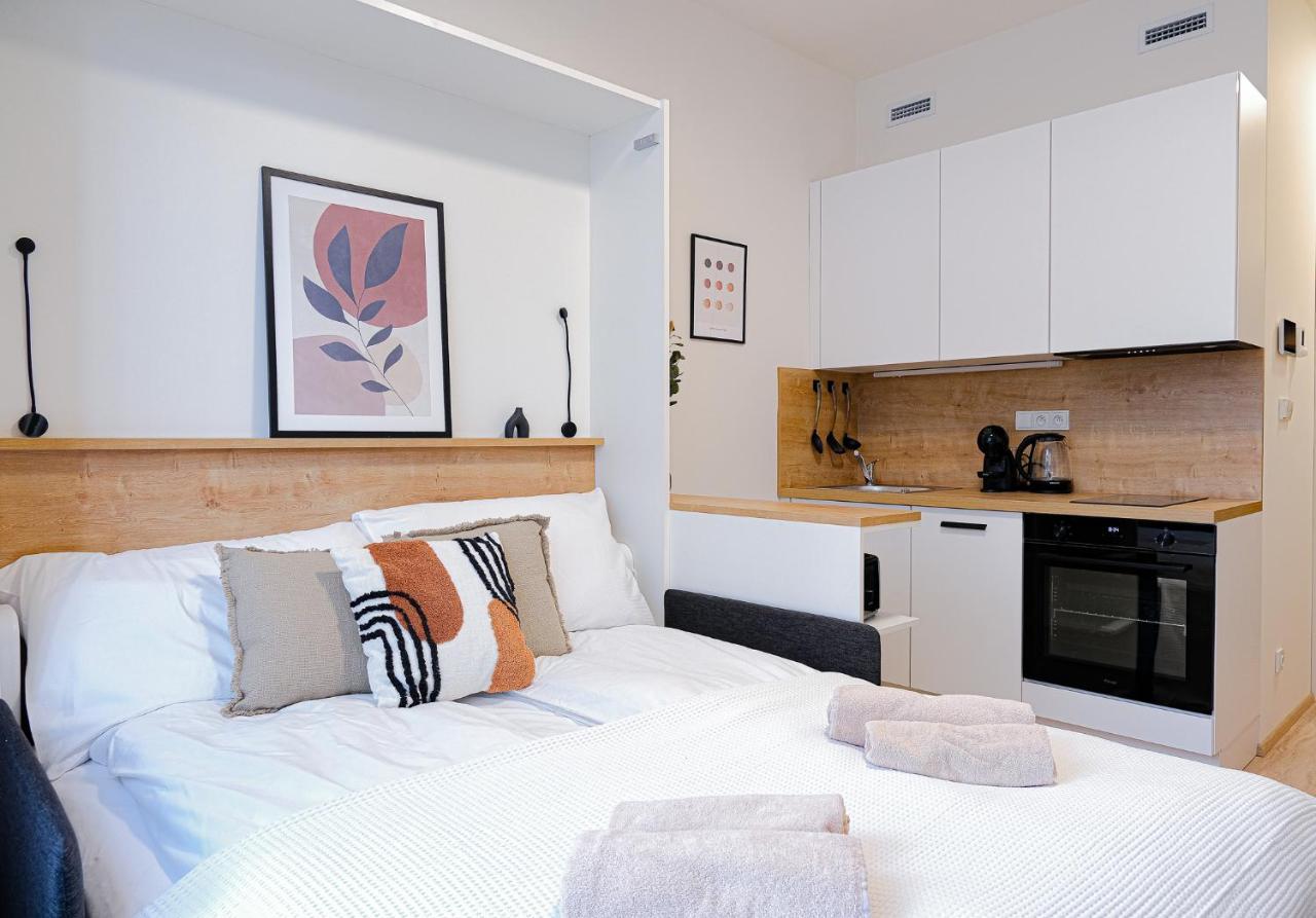 Mymozart Apartments Prague By Rentero Property Εξωτερικό φωτογραφία