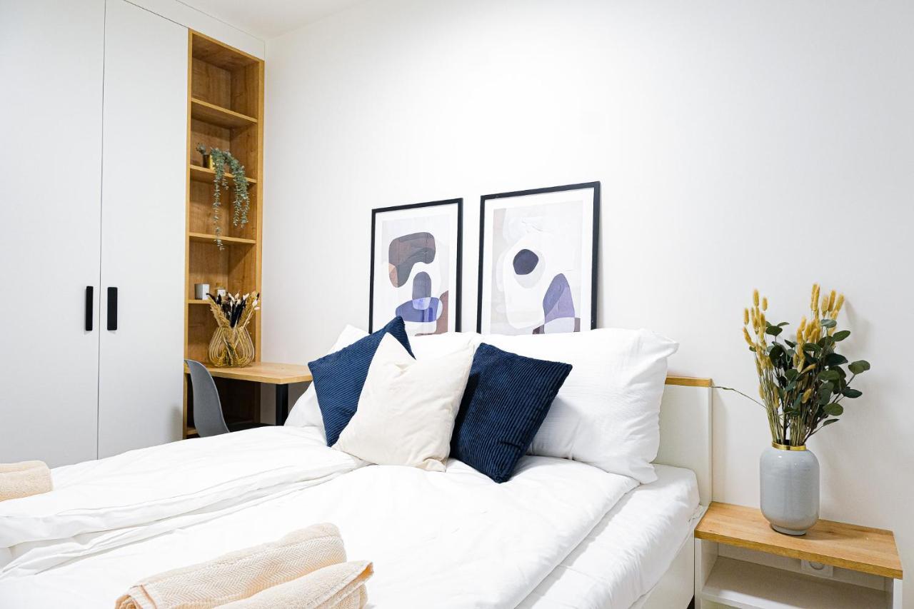 Mymozart Apartments Prague By Rentero Property Εξωτερικό φωτογραφία
