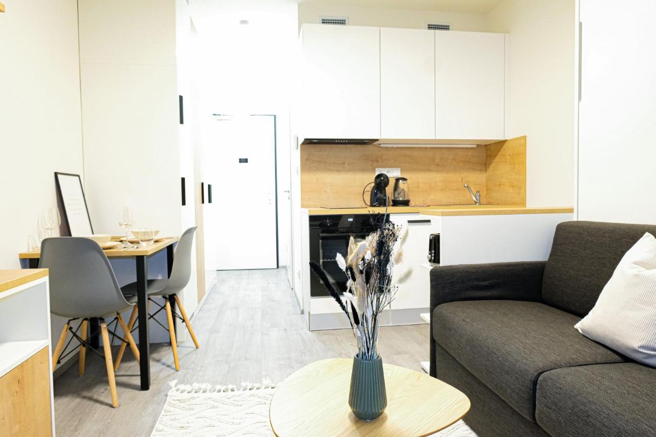 Mymozart Apartments Prague By Rentero Property Εξωτερικό φωτογραφία